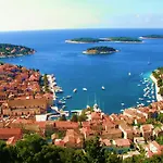 Nora Hvar Frühstückspension 4*