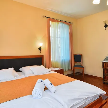 Bed & Breakfast Villa Nora Hvar 3*