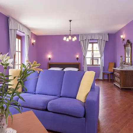 Villa Nora Hvar Bed & Breakfast 3*