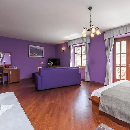 Villa Nora Hvar 3*
