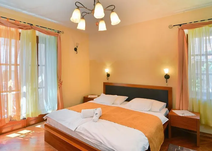 Nora Hvar Bed and Breakfast 4*