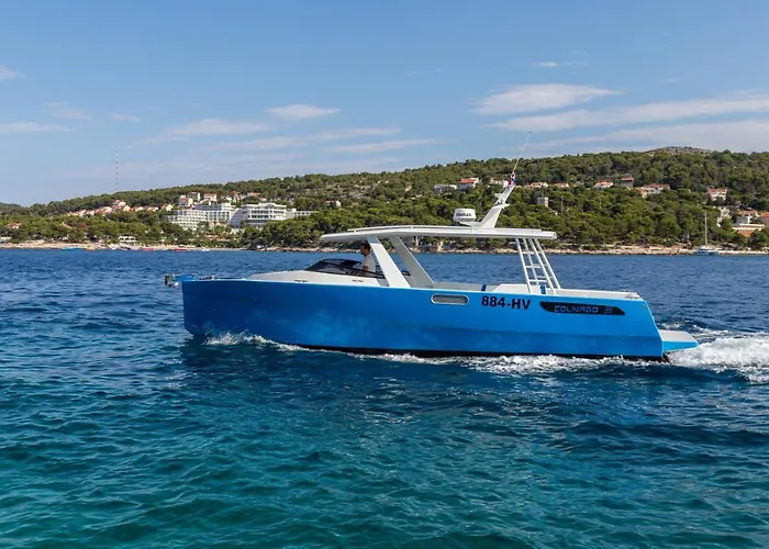 Bed and Breakfast Nora Hvar 4*